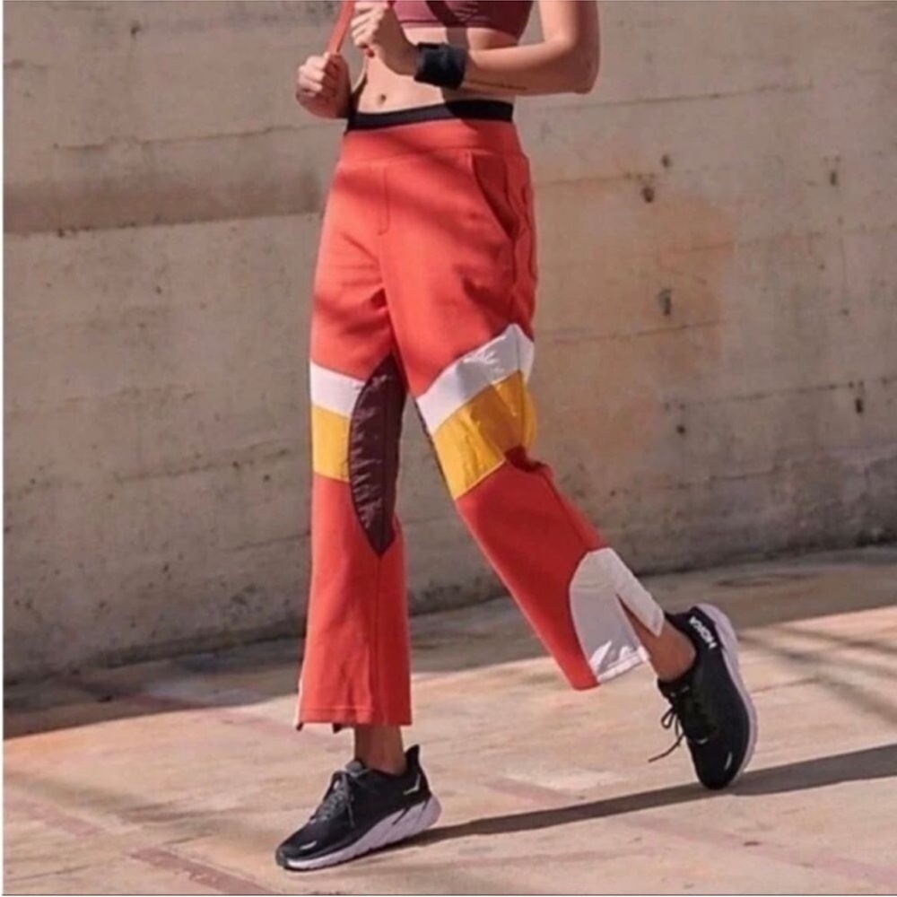 NWOT Rare Free People Movement Retro Flurry Pants